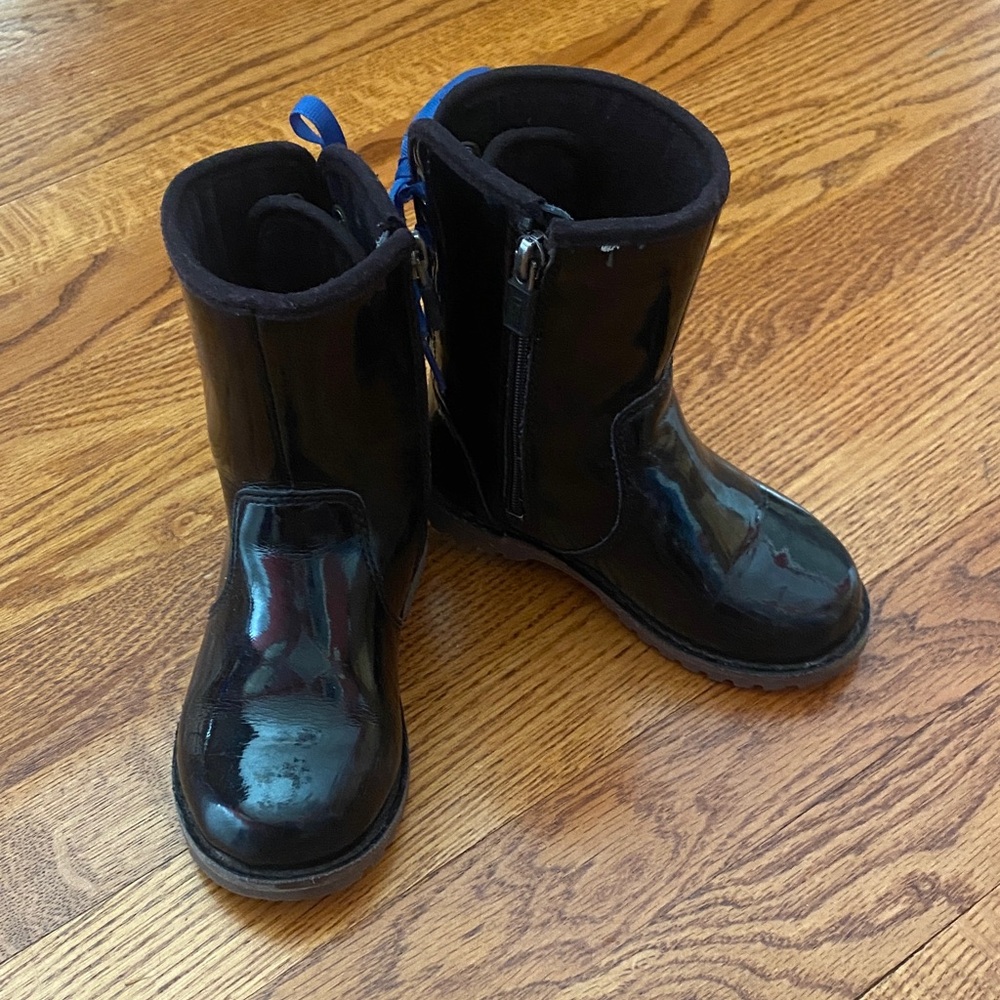 UGG Glossy Black Kids Boots with Blue Pulls